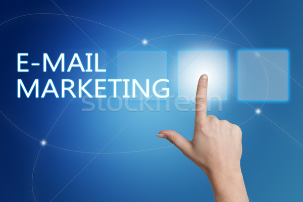 E-mail marketing mână buton interfata Imagine de stoc © Mazirama