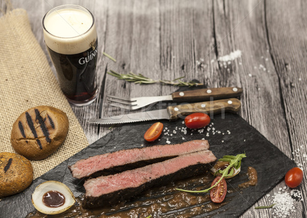 Stock foto: Steak · Marmor · Rindfleisch · Fleisch · Gemüse · Barbecue-Sauce
