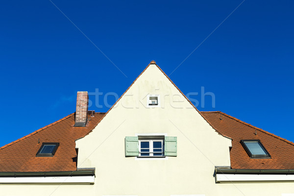 [[stock_photo]]: Maison · de · famille · banlieue · ciel · bleu · générique · ciel · maison