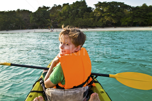 Foto stock: Nino · canoa · océano · seguridad · oeste · sol