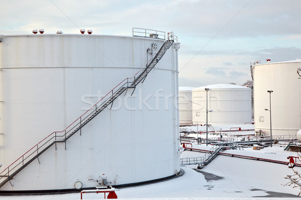 Biały zbiornika gospodarstwa śniegu zimą żelaza Zdjęcia stock © meinzahn
