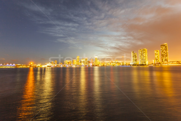 Miami panorama anochecer urbanas rascacielos Foto stock © meinzahn
