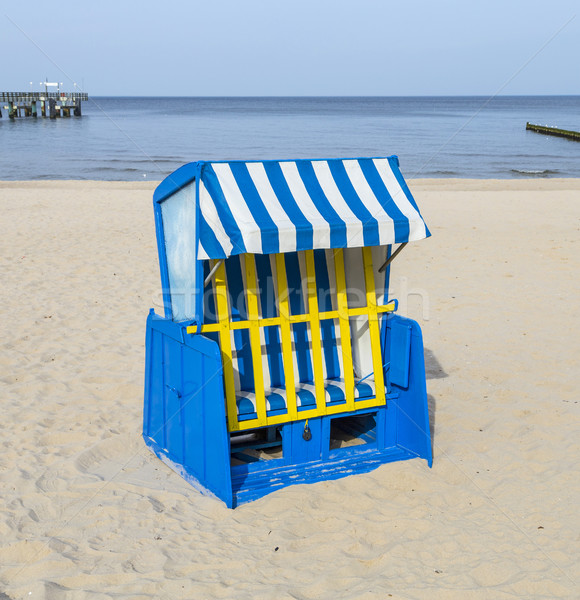 Leer Strandkorb erschossen Meer Himmel Stock foto © meinzahn