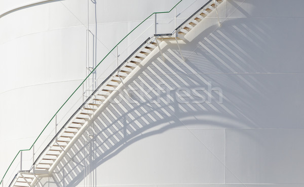 Biały zbiornika gospodarstwa żelaza schody szczegół Zdjęcia stock © meinzahn
