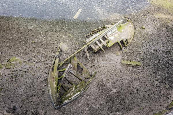 Imagine de stoc: Vechi · navă · distruge · teren · apă