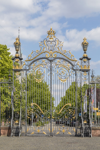 Porte château symbole [[stock_photo]] © meinzahn