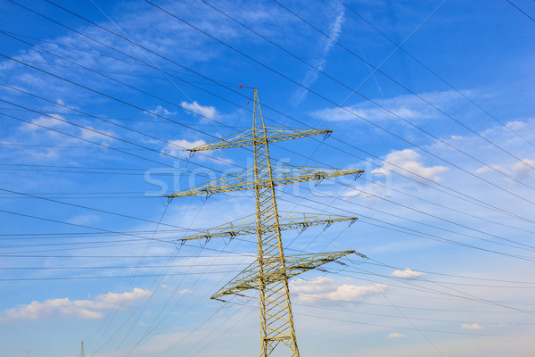 Torre electricidad cielo azul tecnología marco Foto stock © meinzahn