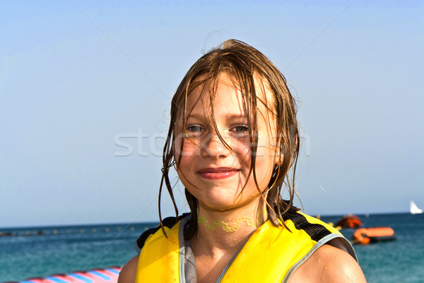 Kız hayat yelek plaj gülen çocuk Stok fotoğraf © meinzahn