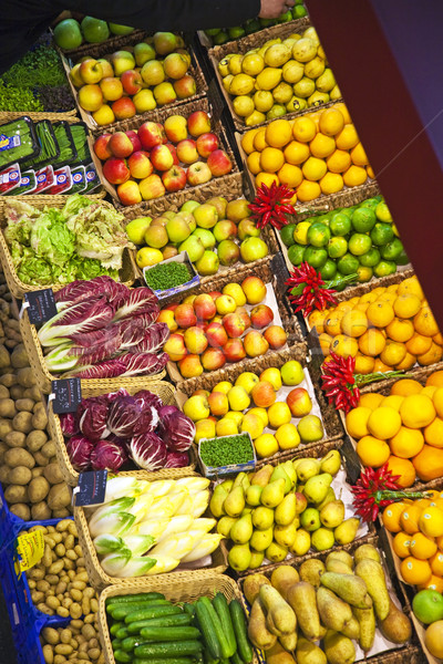 свежих продуктов рынке продовольствие зале лимона банан Сток-фото © meinzahn