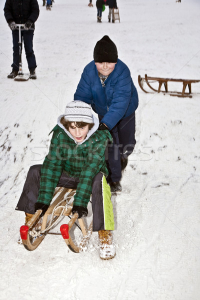 Zdjęcia stock: Dzieci · skating · uruchomić · zimą · śniegu · zabawy