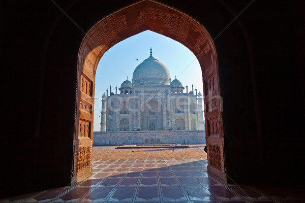 Taj Mahal India retroiluminación arco mezquita temprano Foto stock © meinzahn