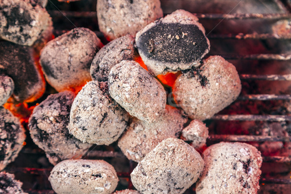 Węgiel drzewny ognia intensywny ciepła gotowy grill Zdjęcia stock © meinzahn