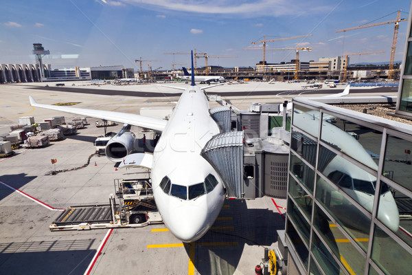 Repülőgép ujj repülőtér szállítás parkolás repülőgép Stock fotó © meinzahn
