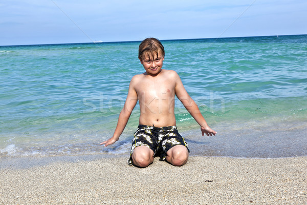 Erkek su okyanus kristal yüz çocuk Stok fotoğraf © meinzahn