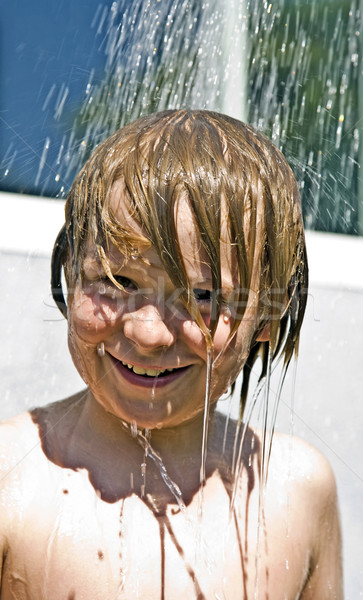 Kind erfrischend Dusche Wärme Strand Gesicht Stock foto © meinzahn