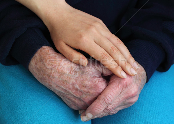 öreg fiatal kezek kéz idős tél Stock fotó © Melpomene