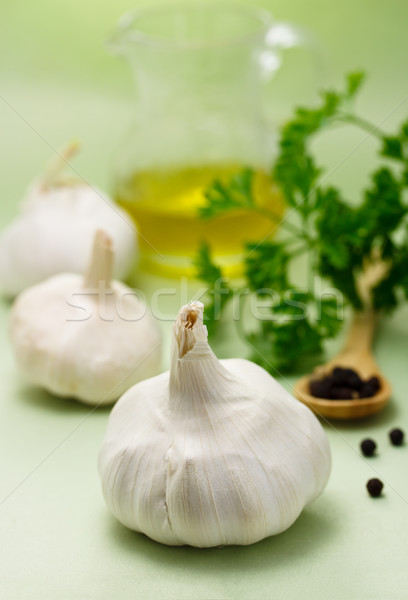 商業照片: 大蒜 · 草藥 · 胡椒子 · 香菜 · 橄欖油 · 食品