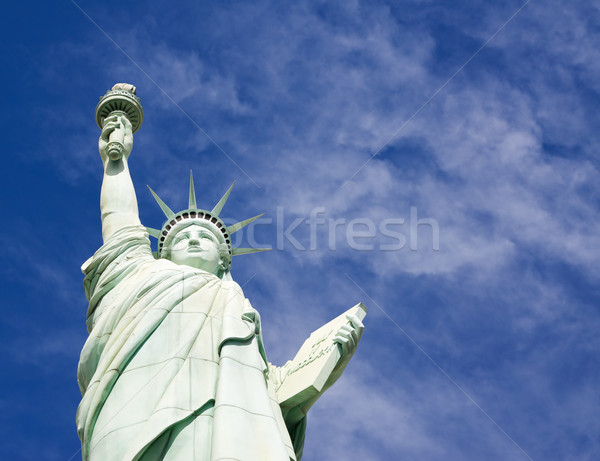 Posąg wolności odizolowany Błękitne niebo niebieski wolności Zdjęcia stock © MichaelVorobiev