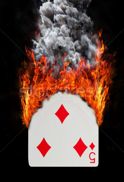 Joc card incendiu fum izolat alb Imagine de stoc © michaklootwijk
