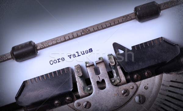 Vintage velho máquina de escrever núcleo valores Foto stock © michaklootwijk