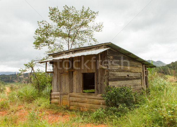 Starych opuszczony kabiny góry Wietnam Zdjęcia stock © michaklootwijk
