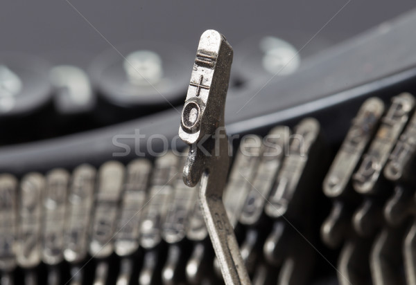 égal marteau vieux manuel machine à écrire écrit Photo stock © michaklootwijk