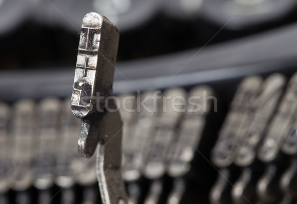 Hamer oude schrijfmachine schrijven toetsenbord Stockfoto © michaklootwijk