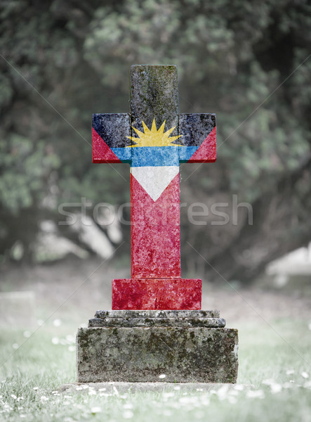 Lápida sepulcral cementerio edad capeado bandera piedra Foto stock © michaklootwijk