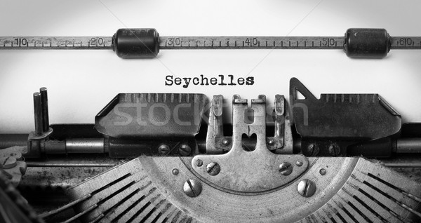 Oude schrijfmachine Seychellen opschrift vintage land Stockfoto © michaklootwijk