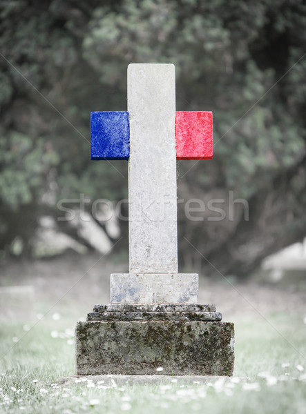 Mezar taşı mezarlık Fransa eski yıpranmış çim Stok fotoğraf © michaklootwijk