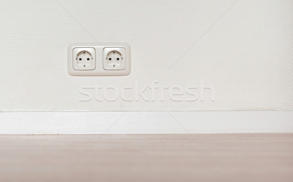 Elektrischen weiß Kunststoff Buchse Wand home Stock foto © michaklootwijk