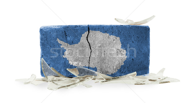 грубо сломанной кирпичных изолированный белый флаг Сток-фото © michaklootwijk