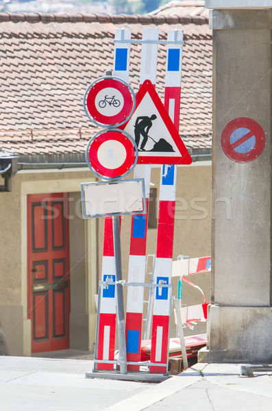 Verkeersborden straat wederopbouw Zwitserland weg teken Stockfoto © michaklootwijk