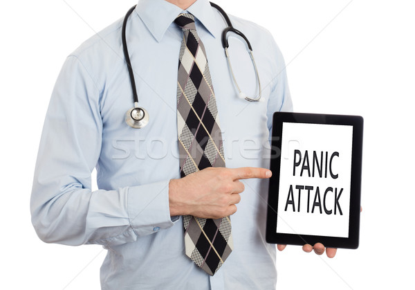 [[stock_photo]]: Médecin · comprimé · panique · attaquer · isolé