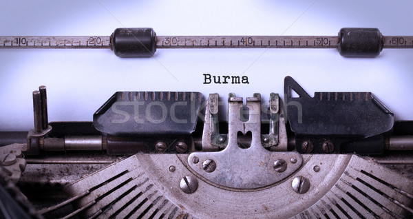 öreg írógép Burma felirat vidék technológia Stock fotó © michaklootwijk