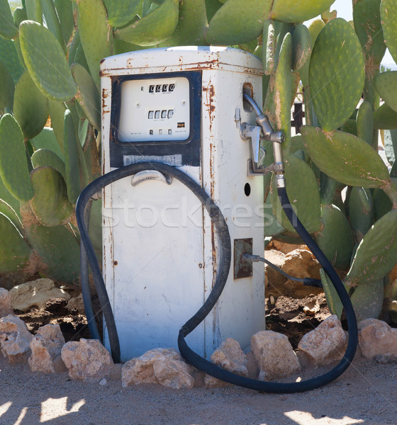 öreg stílus benzinpumpa sivatag Namíbia benzin Stock fotó © michaklootwijk