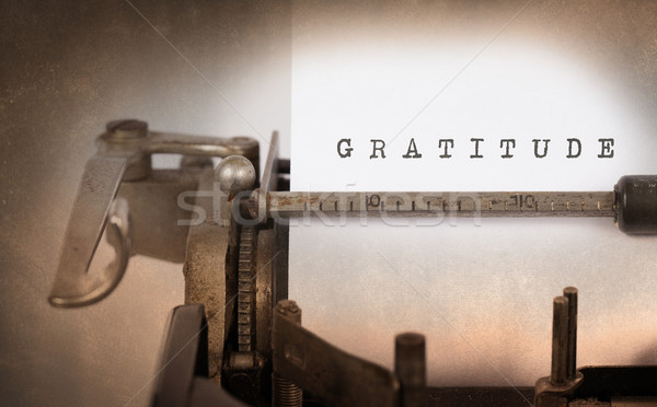 Vintage machine à écrire vieux rouillée gratitude Photo stock © michaklootwijk