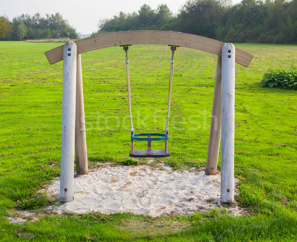 Swing parc aire de jeux enfants bois jardin [[stock_photo]] © michaklootwijk