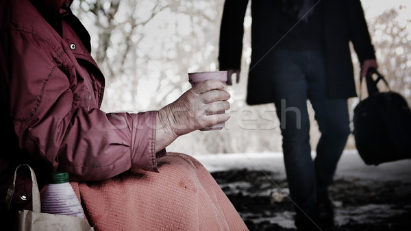 チャリティー ホームレス お金 市 女性 にログイン ストックフォト © mikdam