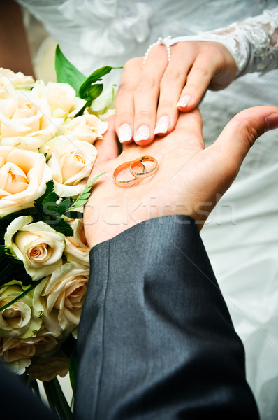 Anillos de boda bodas manos boda novia blanco Foto stock © mikhail_ulyannik