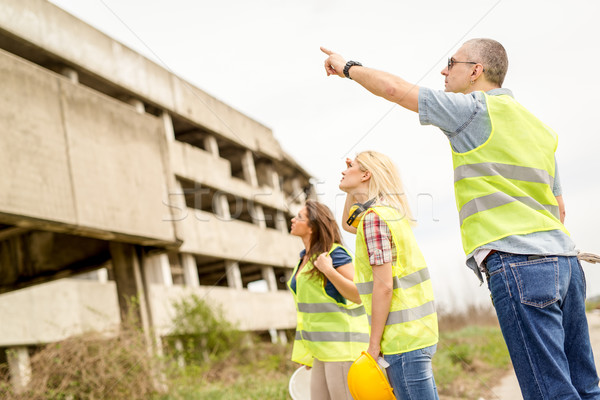 [[stock_photo]]: Reconstitution · catastrophe · construction · bâtiment · endommagé