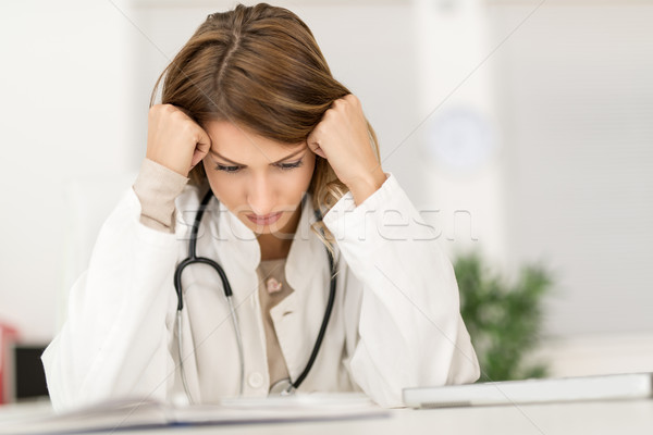 Foto stock: Feminino · médico · frustração · jovem · sessão