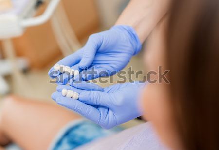 Stock fotó: Porcelán · fogak · fogorvos · mutat · beteg · közelkép