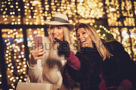 Migliore femminile amici città vacanze tempo Foto d'archivio © MilanMarkovic78