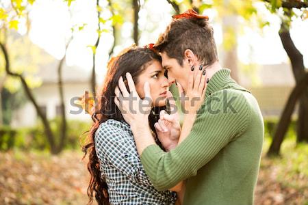 поцелуй мне молодые гетеросексуальные пары любви Сток-фото © MilanMarkovic78