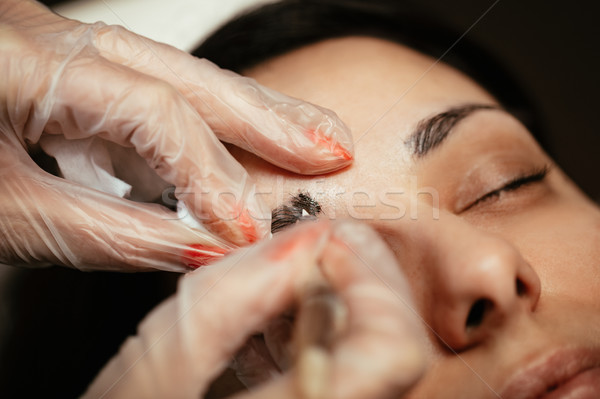 Make-up Augenbrauen Hände Mädchen Hand Stock foto © MilanMarkovic78