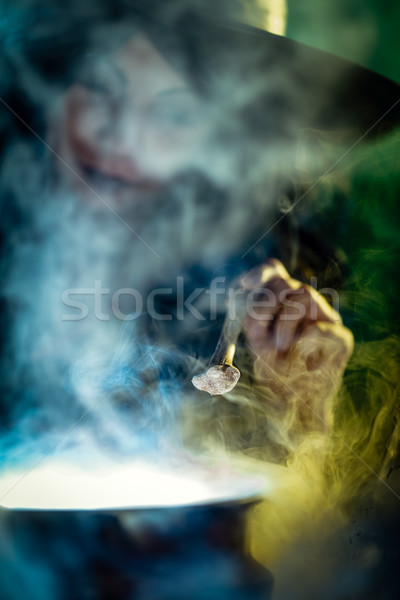 Kochen Magie Knochen jungen Hand Stock foto © MilanMarkovic78