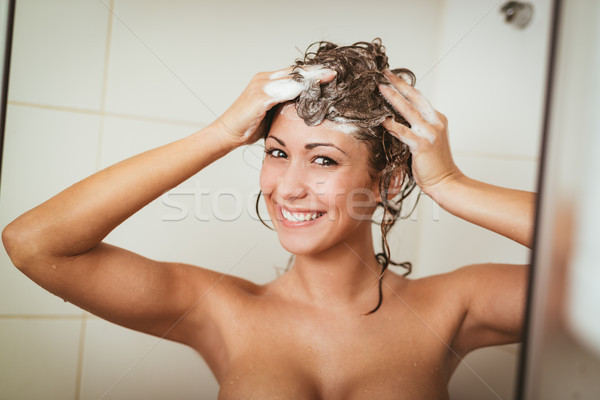 [[stock_photo]]: Fille · lavage · cheveux · belle · souriant · jeune · femme