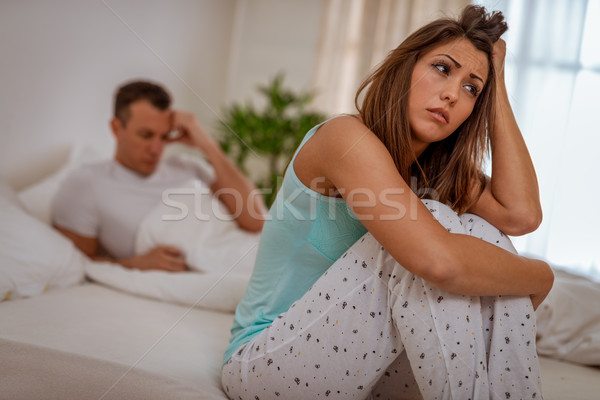 Konflikt sypialni smutne młoda kobieta kłócić się Zdjęcia stock © MilanMarkovic78