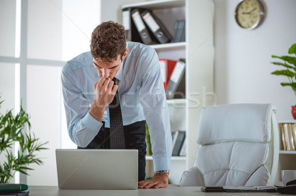 Foto stock: No · seguro · ejecutivo · masculina · utilizado · portátil